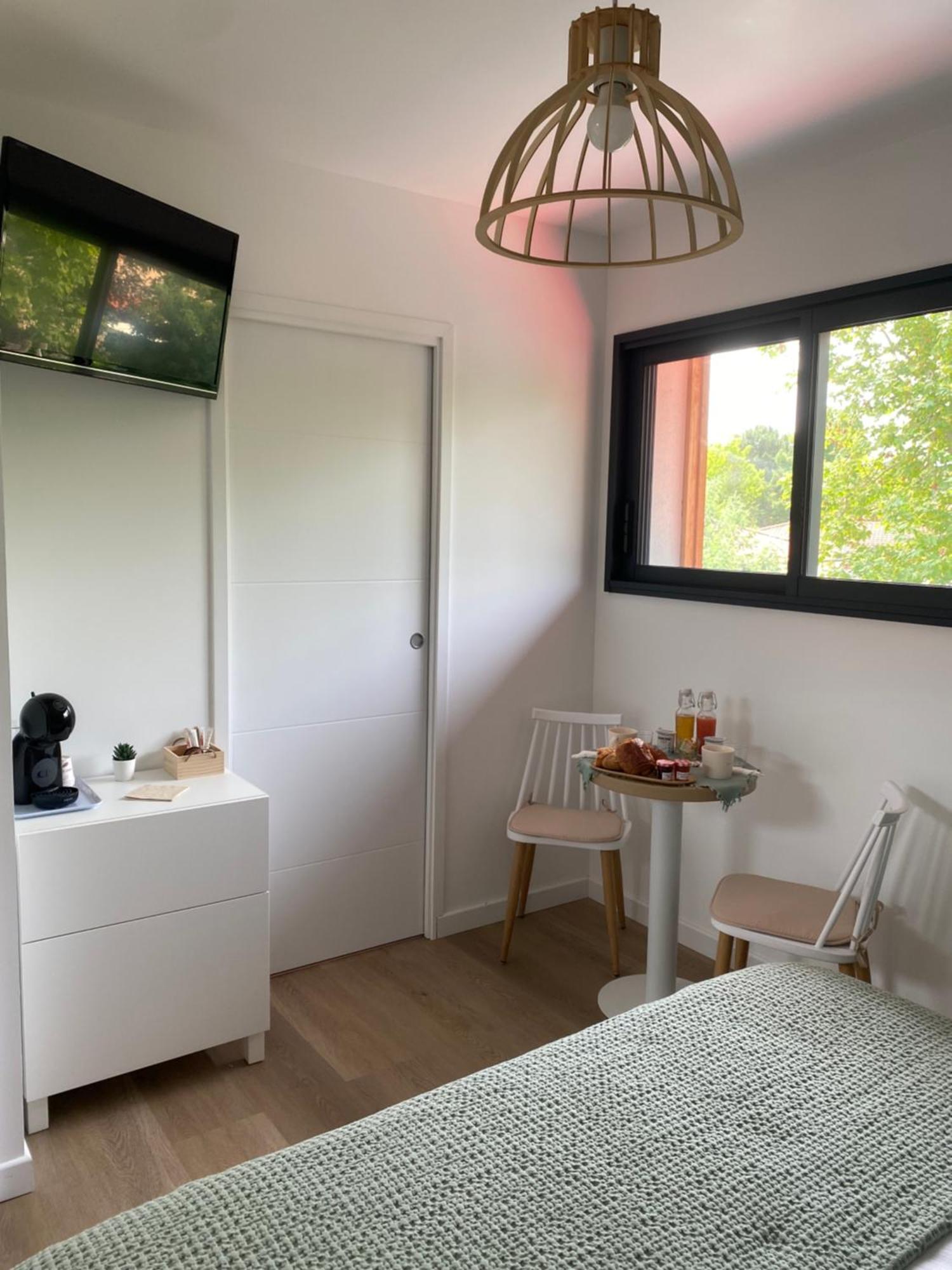 Chai Nous - Chambres D'Hotes A 500M Du Bassin Ares Exterior photo
